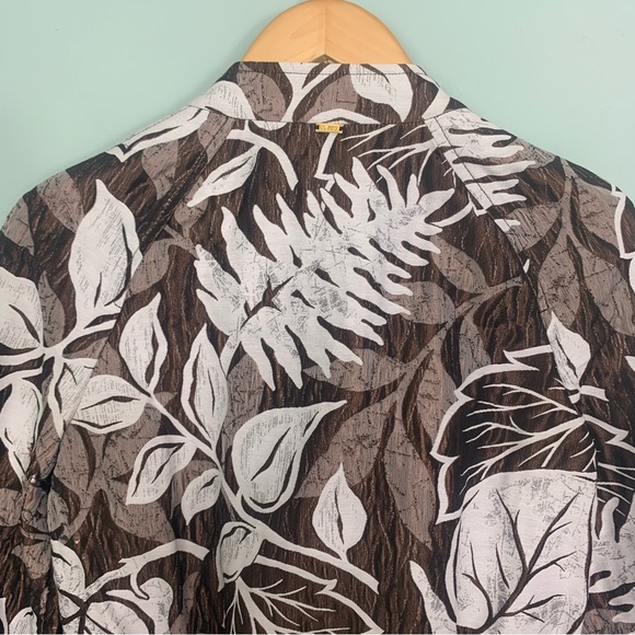 St John Leaf Print Short Sleeve Light Weight Jacket - Picture 10 of 16